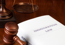 Navigating the Complexities of Immigration Law in Toronto: What You Need to Know About Hiring an Immigration Lawyer Immigration Lawyer Toronto