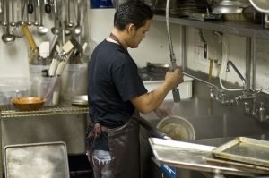 Dishwasher jobs in Canada for foreigners